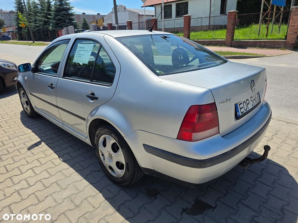 Volkswagen Bora 1.9 TDI Comfortline - 25