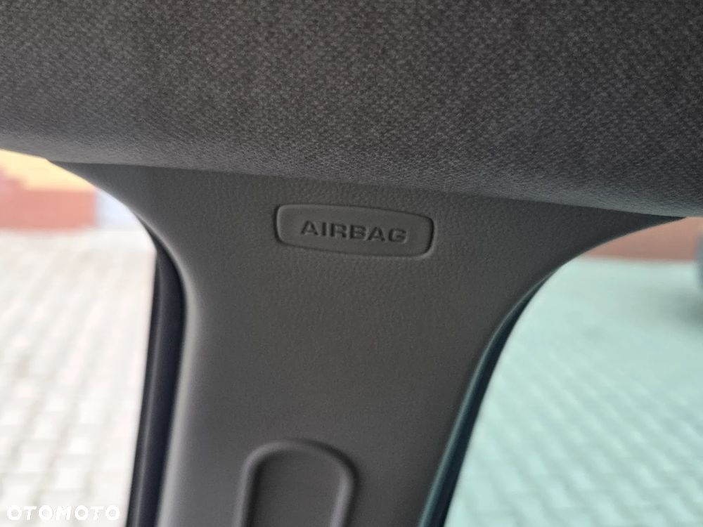 Skoda Fabia 1.2 TSI STYLE EDITION - 27