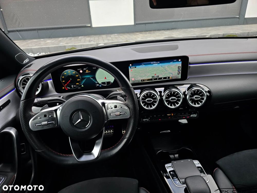 Mercedes-Benz CLA - 27