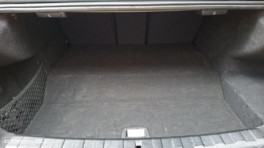 BMW 330 e Pack M Auto - 12