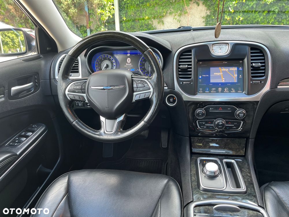 Chrysler 300C - 13