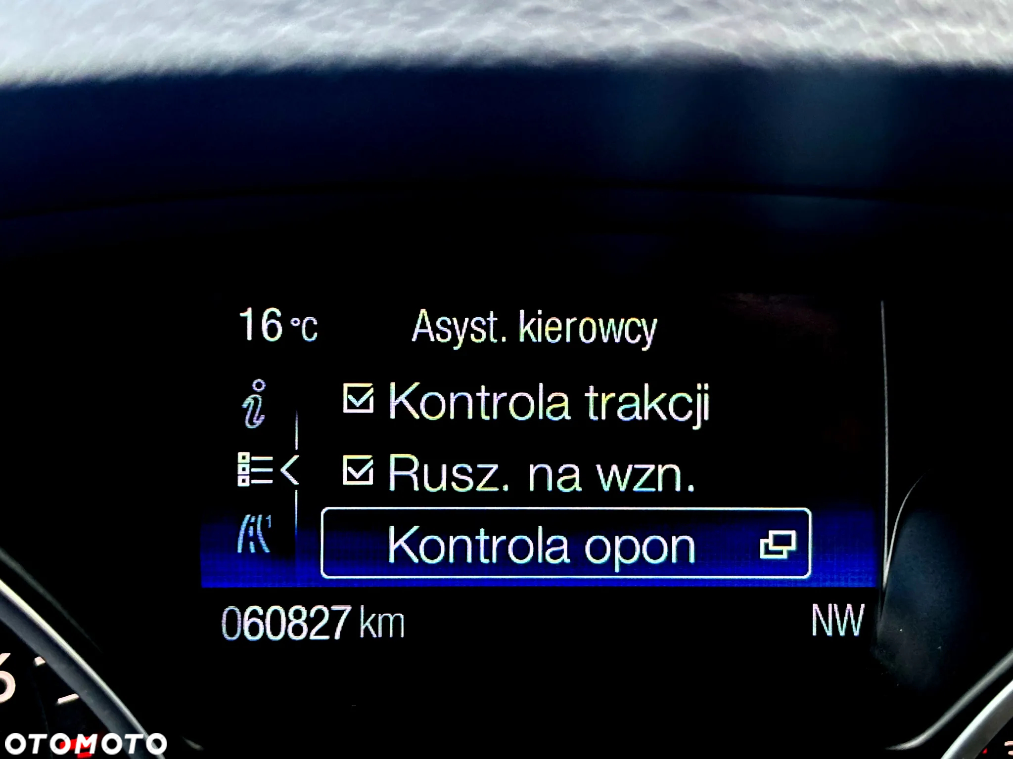 Ford Kuga 1.5 EcoBoost 2x4 Titanium - 22