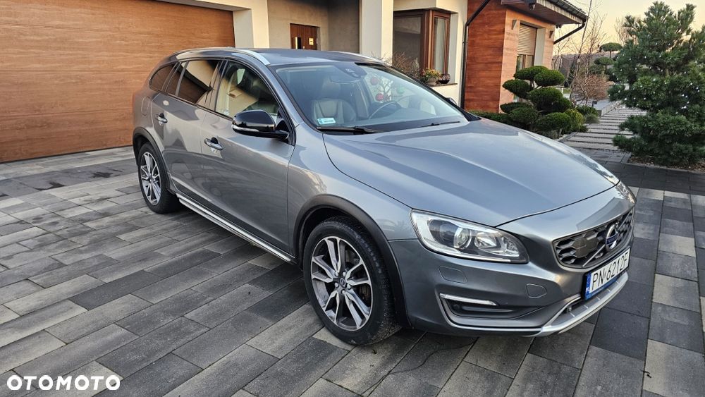 Volvo V60 D4 AWD Drive-E Summum - 1