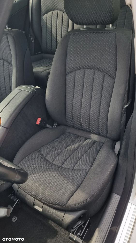 Mercedes-Benz Klasa E 200 Kompressor Automatik Elegance BusinessEDITION - 12