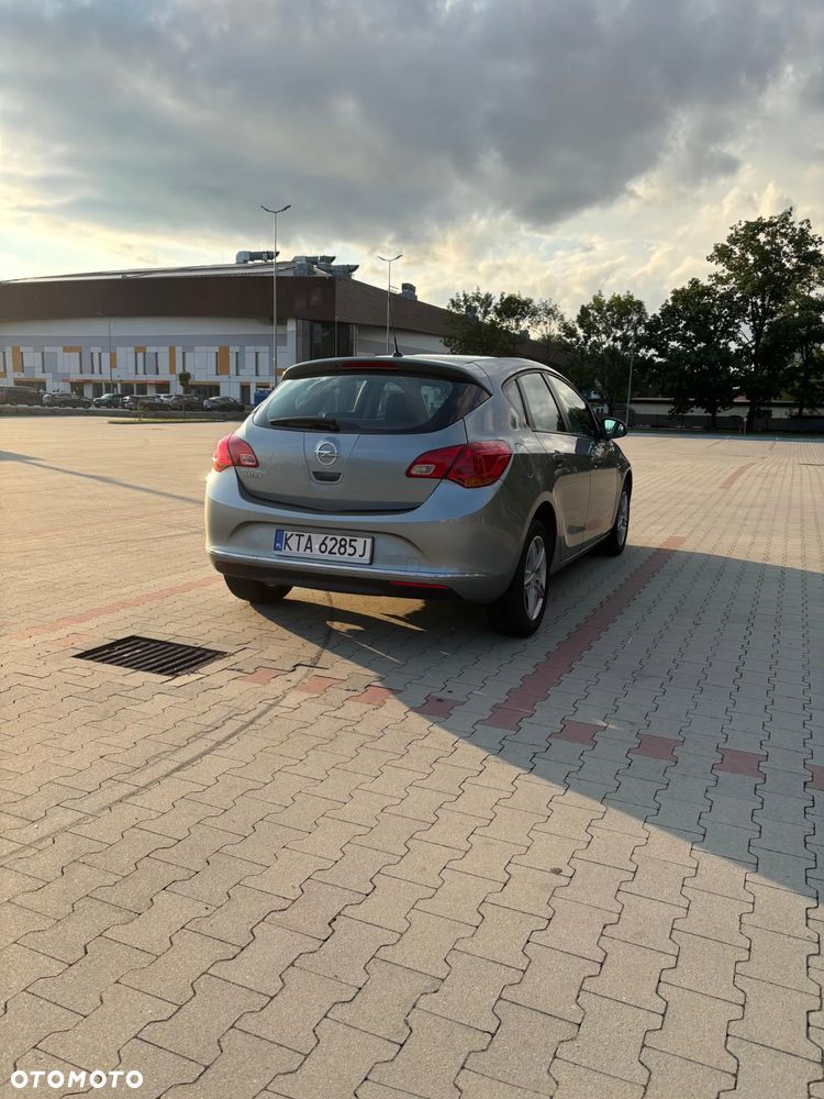 Opel Astra 1.6 Enjoy - 8
