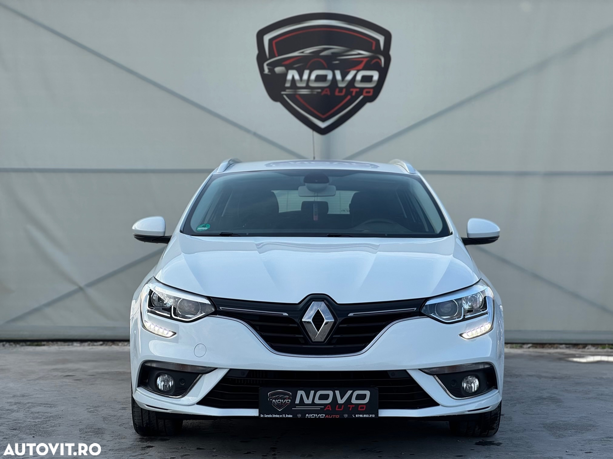 Renault Megane Grandtour TCe 140 GPF BUSINESS EDITION - 3