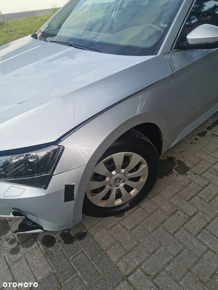 Skoda Superb 2.0 TDI Active - 11