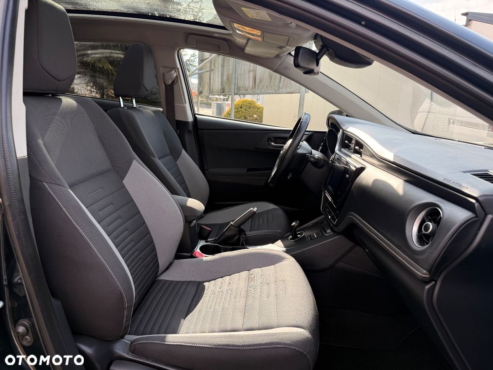 Toyota Auris - 8