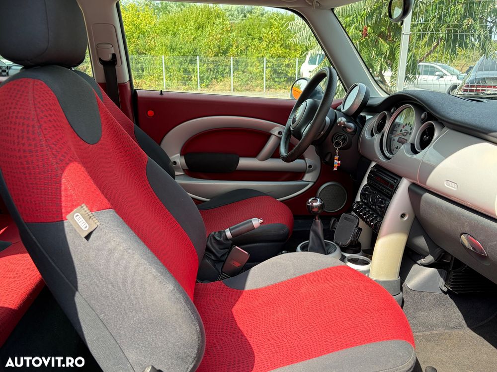 Mini Cooper Standard - 16