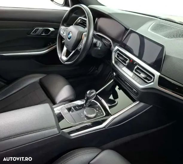 BMW Seria 3 318i Aut. Sport Line - 7