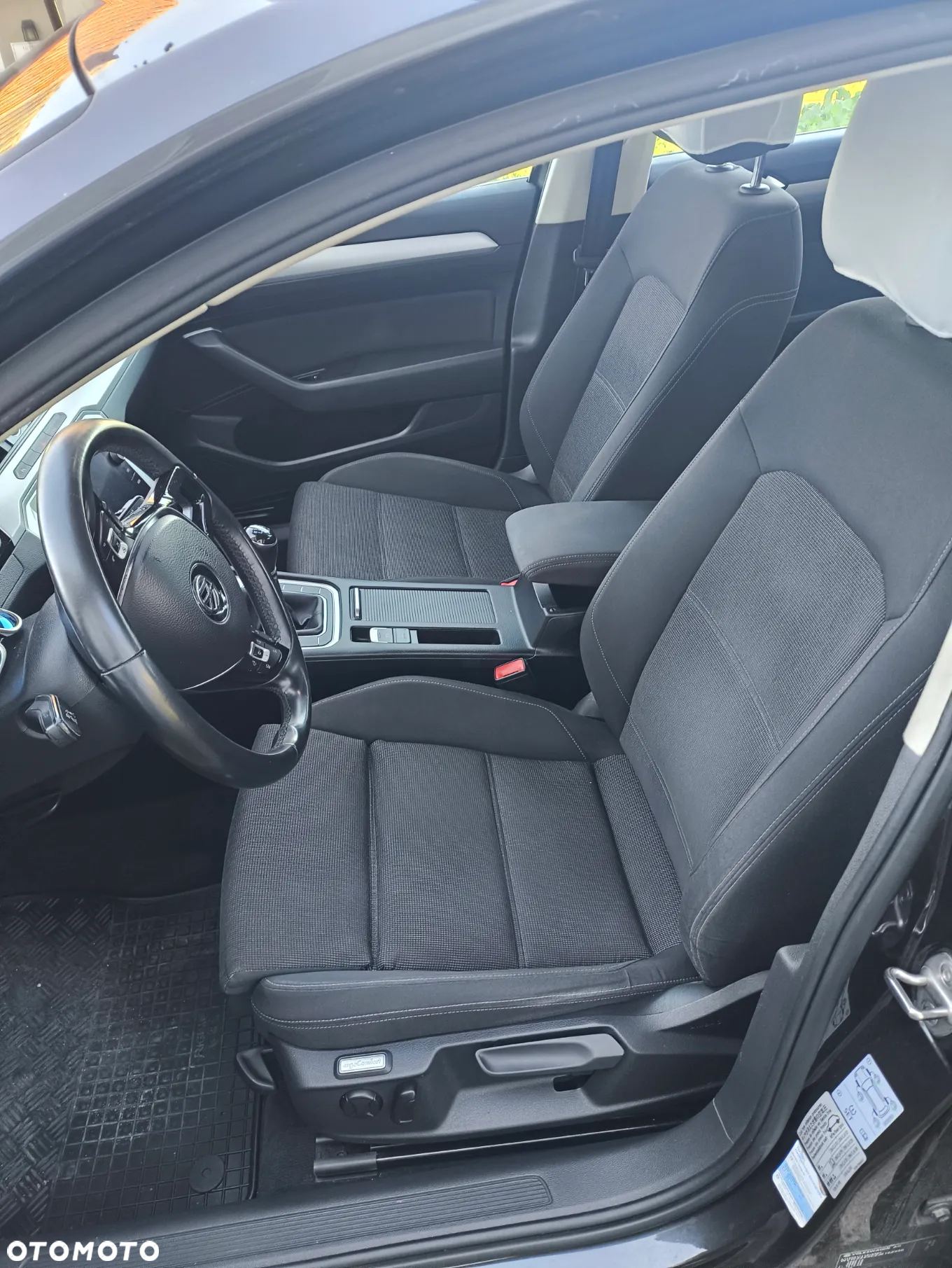 Volkswagen Passat 1.4 TSI BMT ACT Comfortline - 11