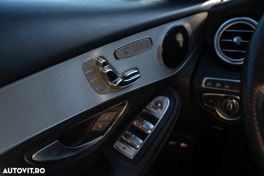 Mercedes-Benz GLC - 34