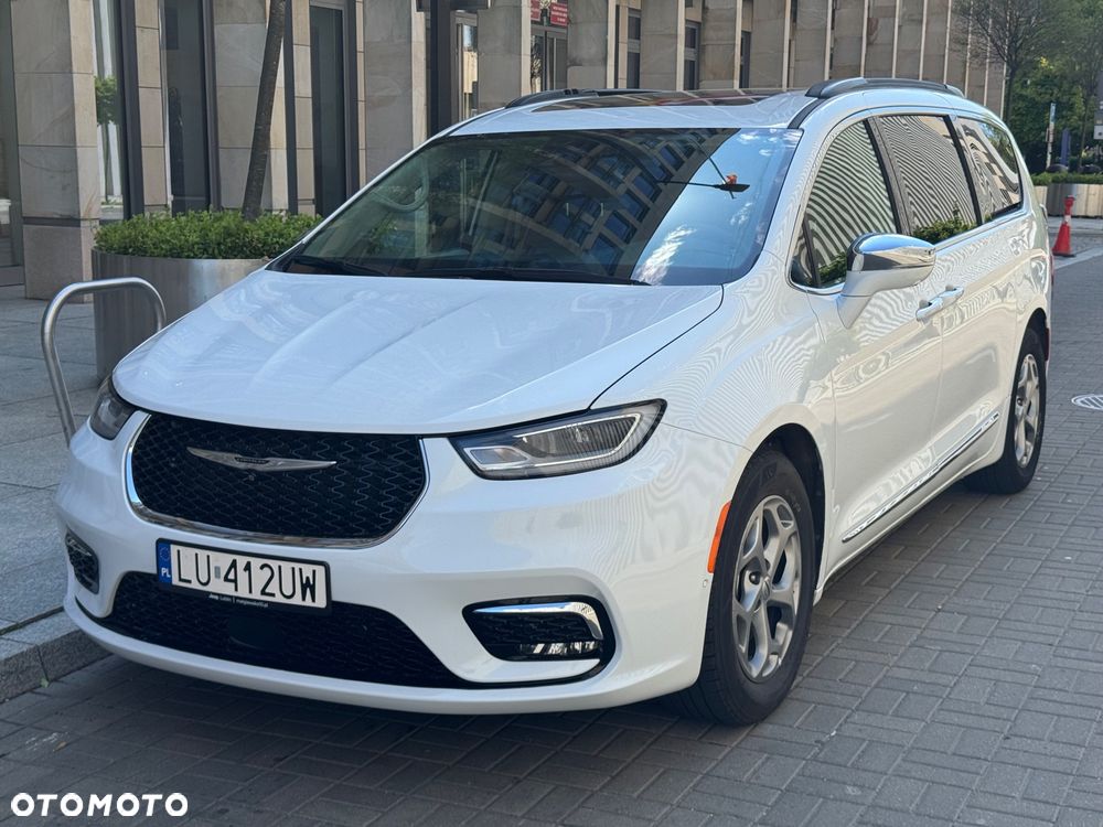 Chrysler Pacifica - 2