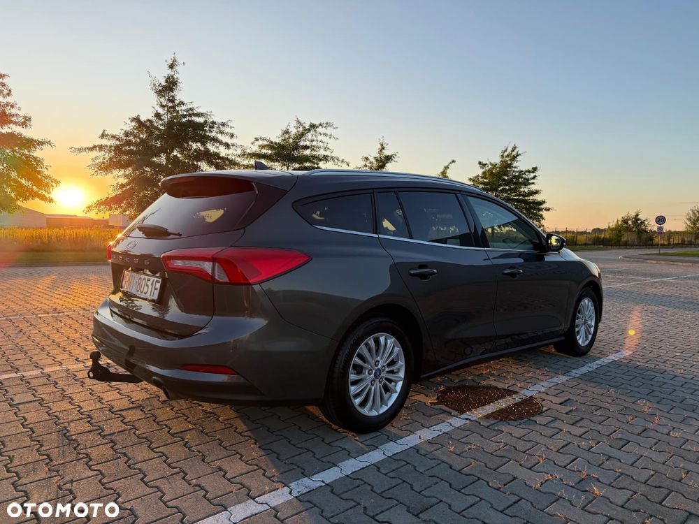 Ford Focus 1.0 EcoBoost Titanium Business - 9