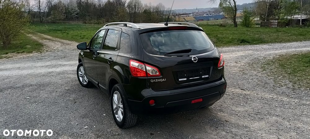 Nissan Qashqai 2.0 dCi 4 x 4 DPF tekna - 14