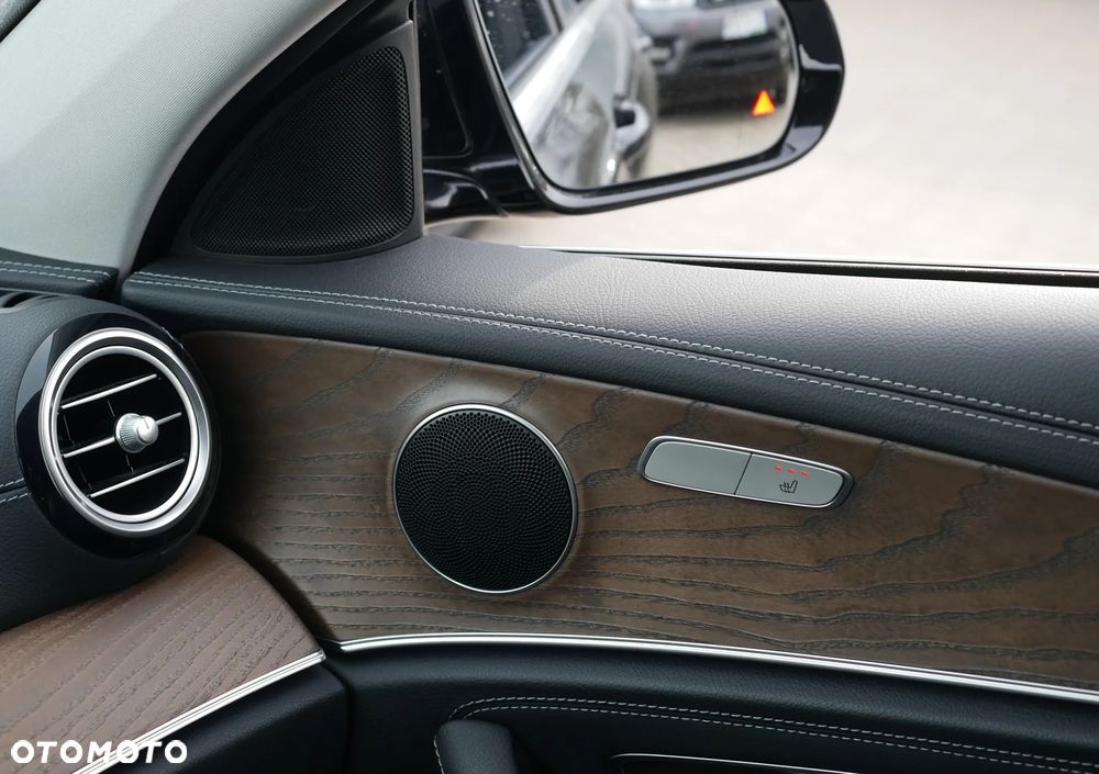 Mercedes-Benz Klasa E 300 de 9G-TRONIC Exclusive - 23