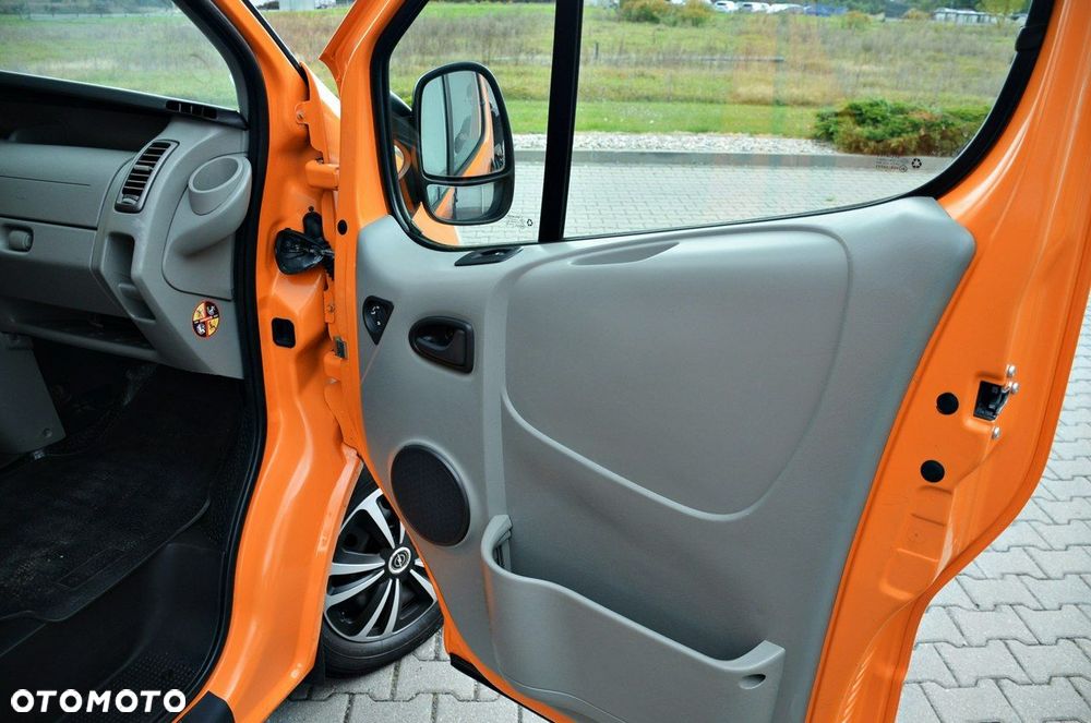 Opel Vivaro - 16