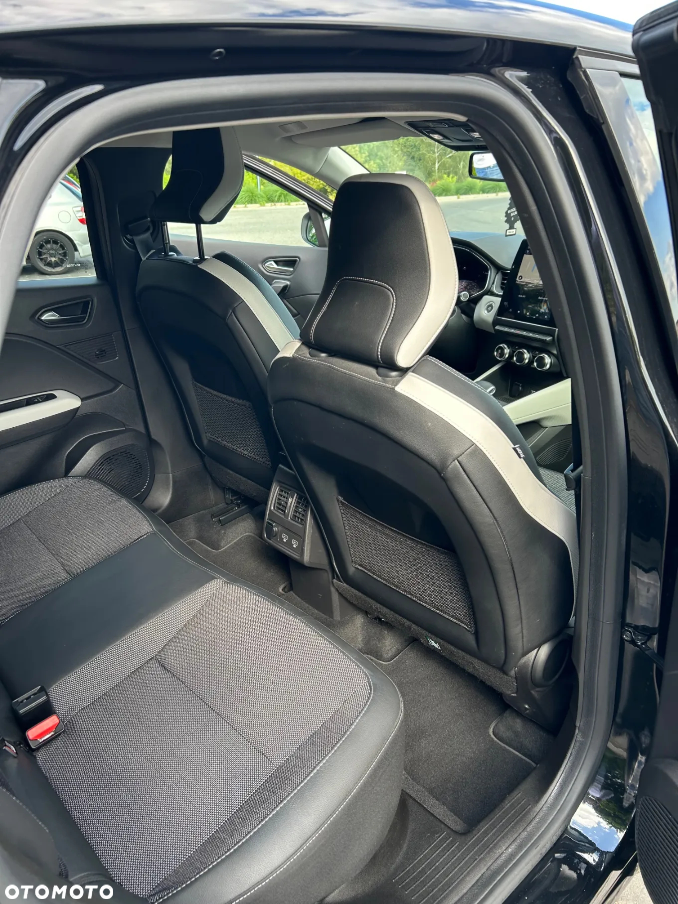 Renault Captur 1.3 TCe Intens EDC - 20