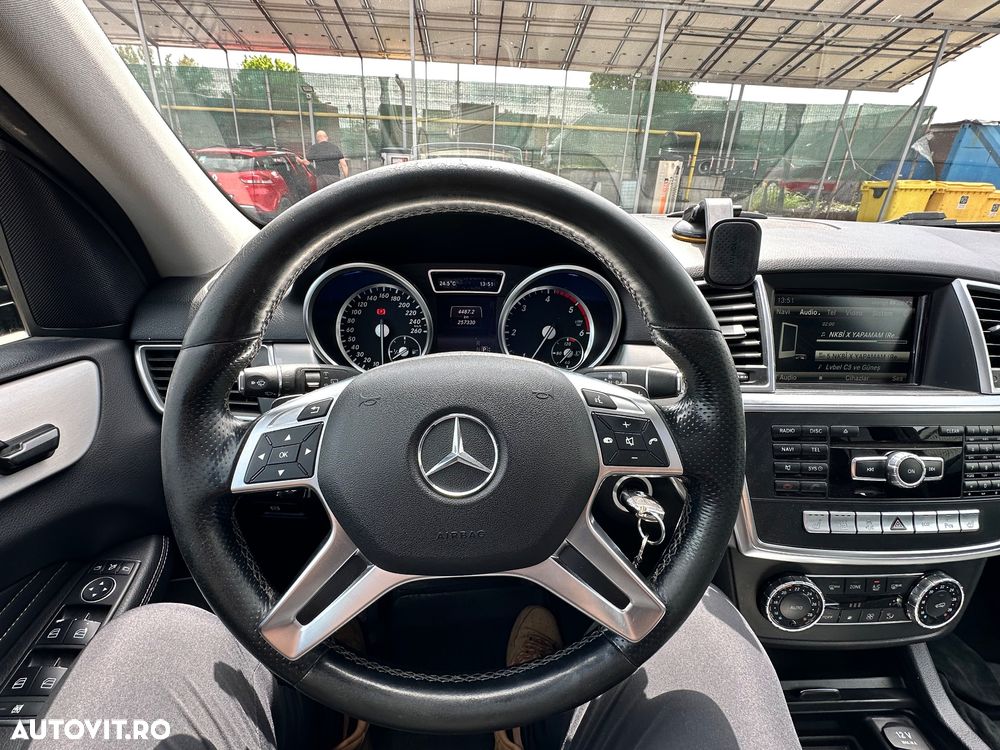 Mercedes-Benz ML 350 BlueTEC 4MATIC 7G-TRONIC - 7