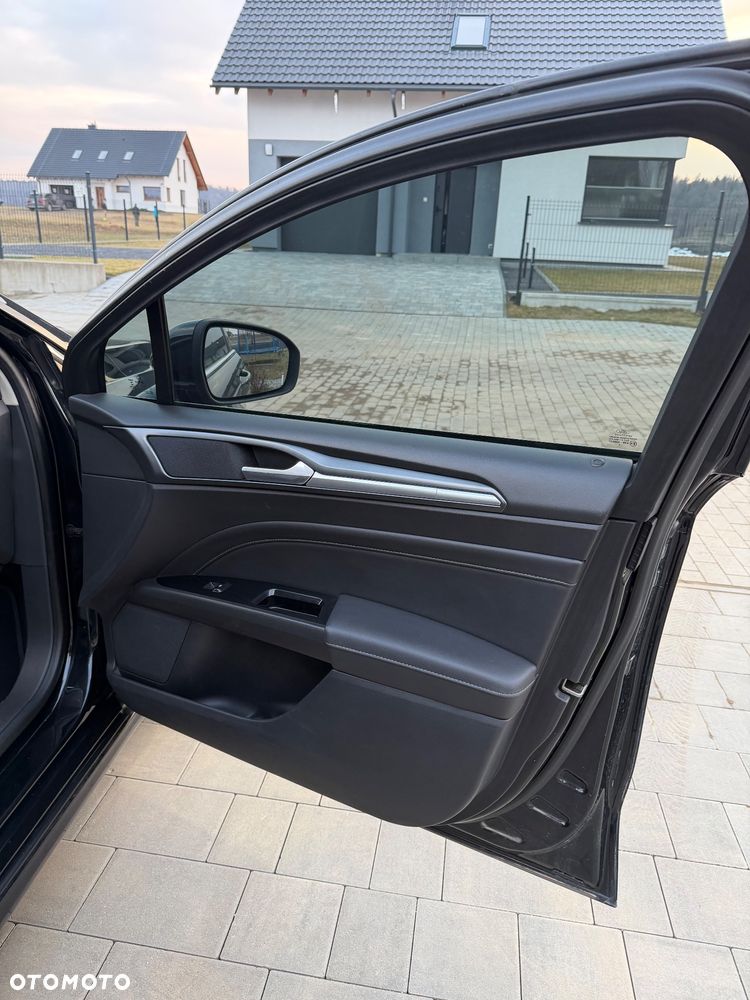 Ford Mondeo 2.0 TDCi PowerShift-Aut Allrad Titanium - 11