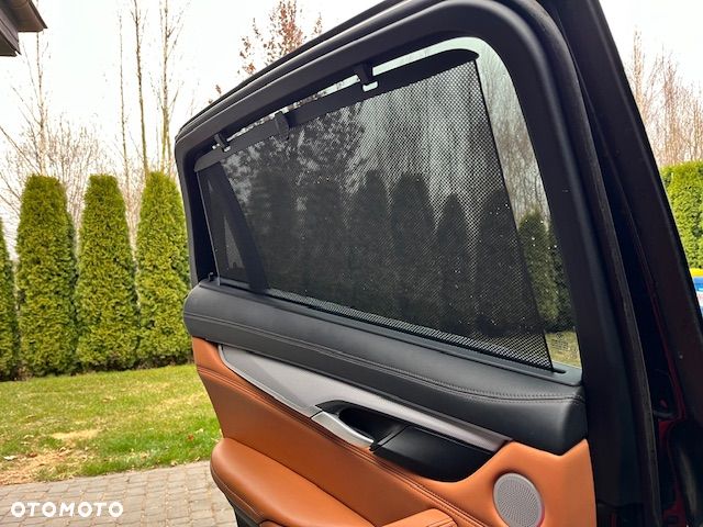 BMW X6 xDriveM50d - 24