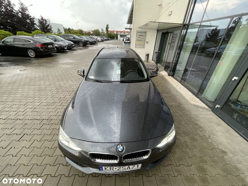 BMW Seria 3 318d Advantage - 4