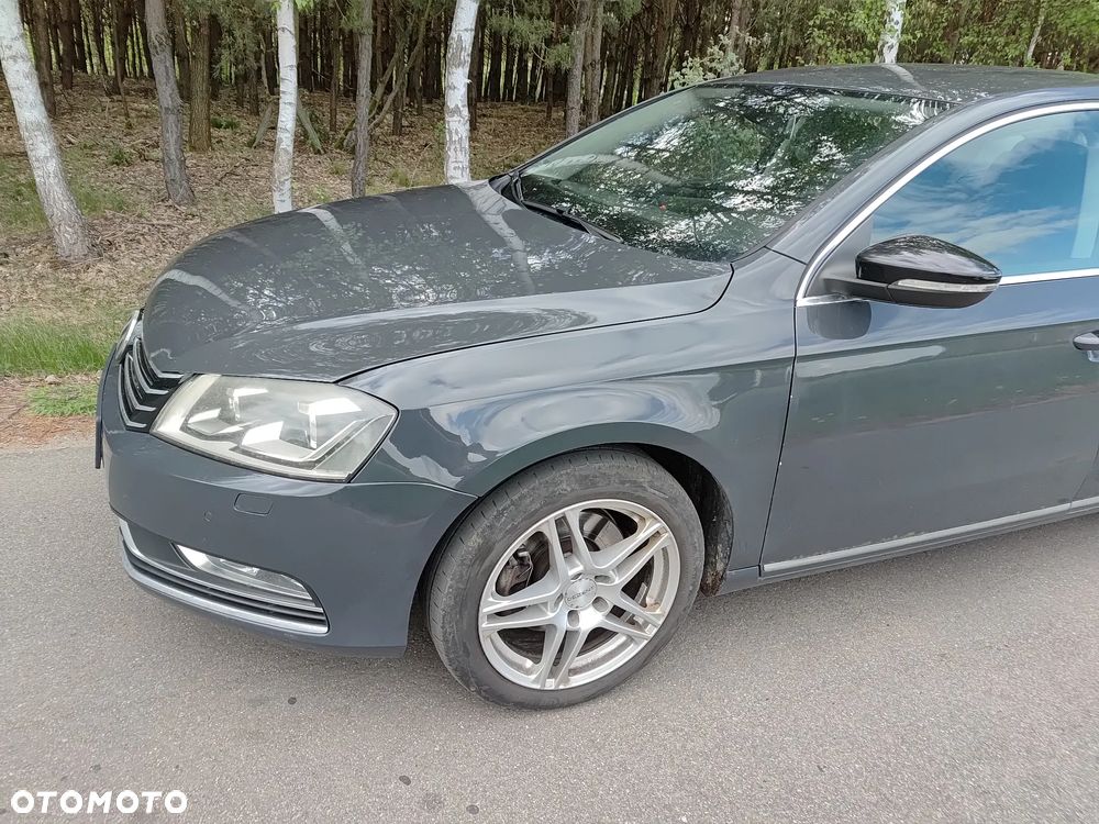 Volkswagen Passat 2.0 TDI Comfortline DSG - 2