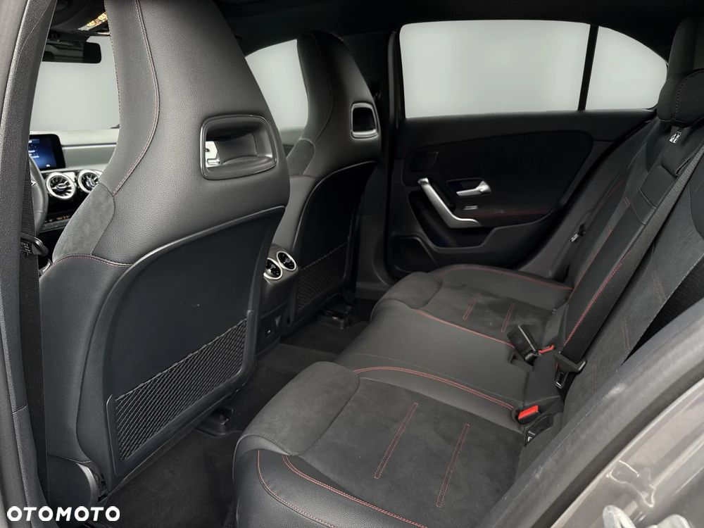 Mercedes-Benz Klasa A 220 4Matic 8G-DCT AMG Line Advanced Plus - 14