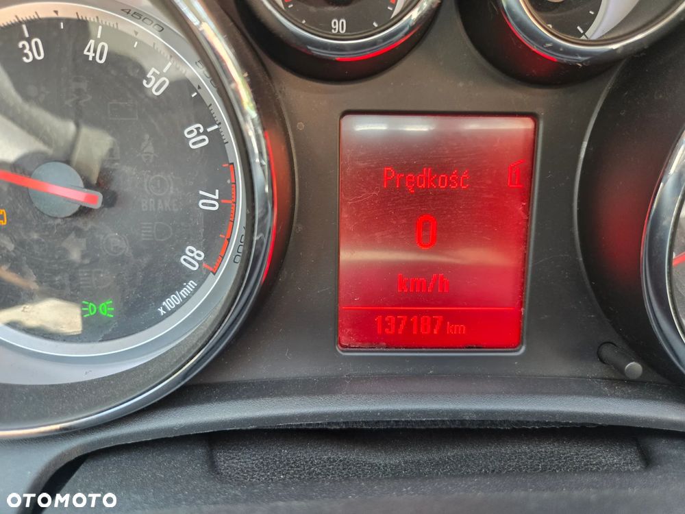 Opel Astra 1.4 Turbo - 9