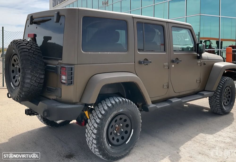 Jeep Wrangler Unlimited Hard-Top 2.8 CRD Auto Sahara - 2