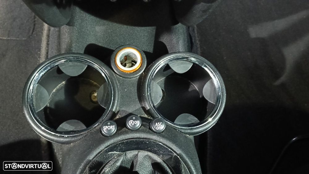 MINI 3 Portas Cooper D - 17