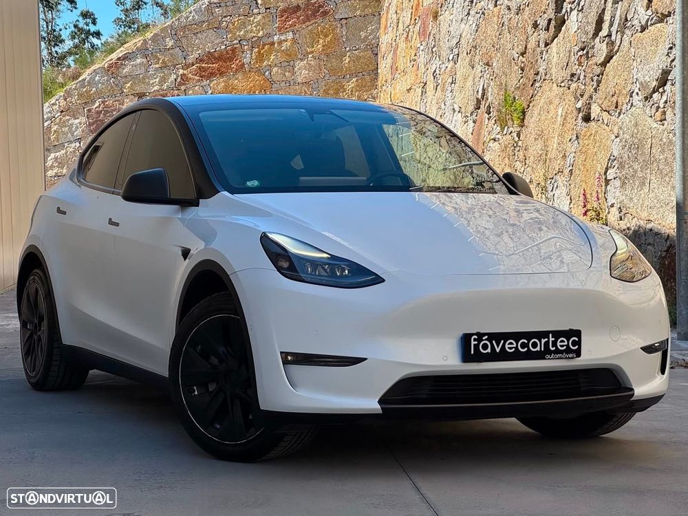 Tesla Model Y Long Range Dual Motor AWD - 9