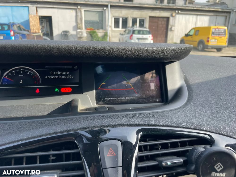 Renault Scenic - 7