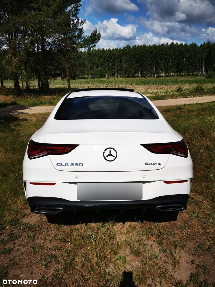 Mercedes-Benz CLA 250 4-Matic AMG Line 7G-DCT - 7