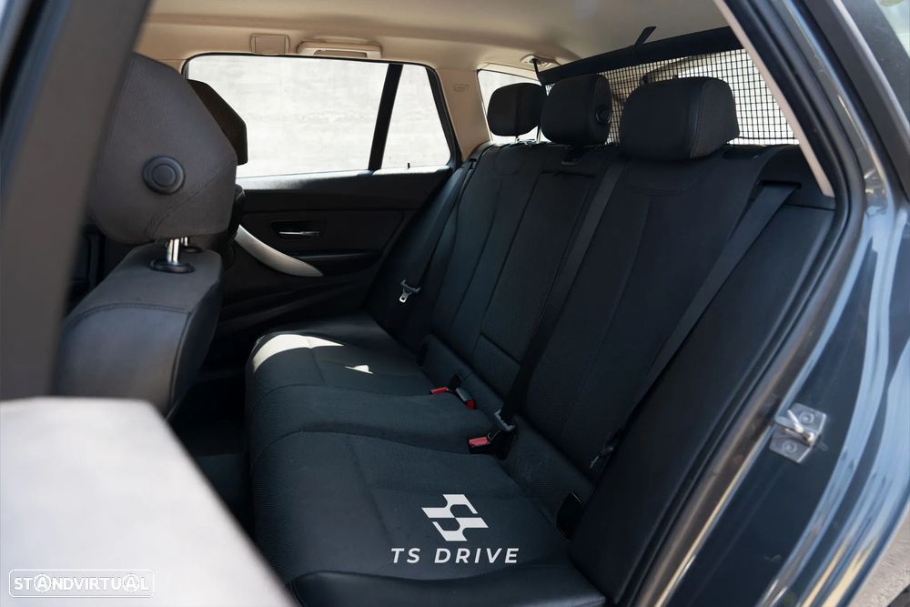 BMW 320 d Auto Line Modern - 10