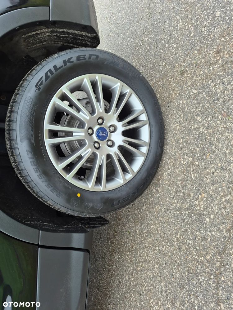 Ford Kuga 2.0 TDCi 2x4 Titanium - 25