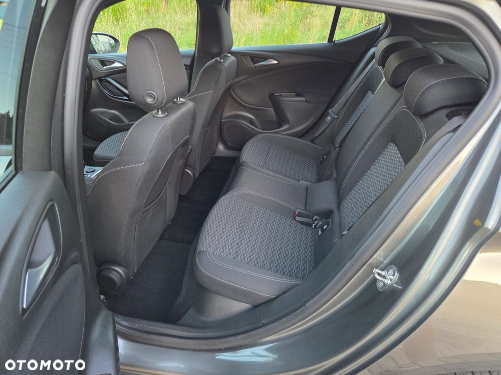 Opel Astra 1.4 Turbo Dynamic - 29