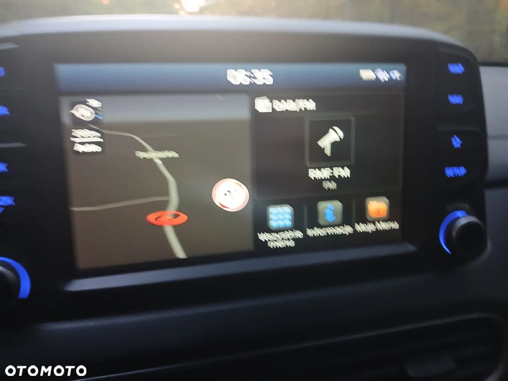 Hyundai Kona - 12