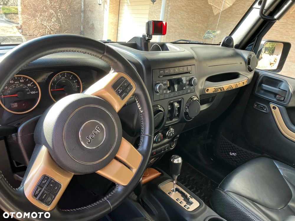 Jeep Wrangler - 4
