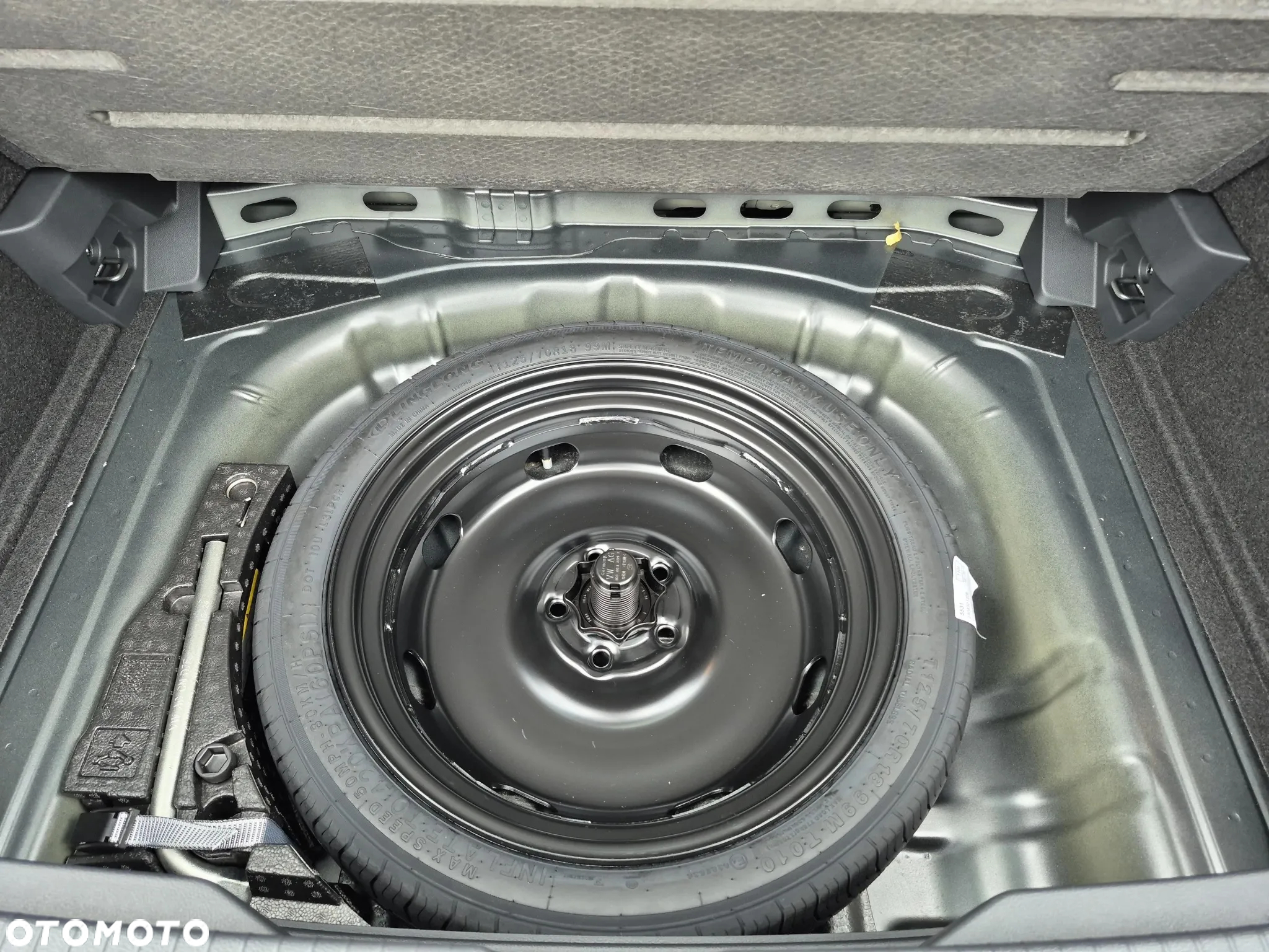 Volkswagen T-Roc 1.5 TSI Life Plus DSG - 22