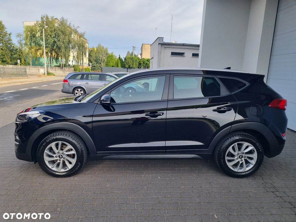 Hyundai Tucson blue 1.7 CRDi 2WD Intro Edition - 39