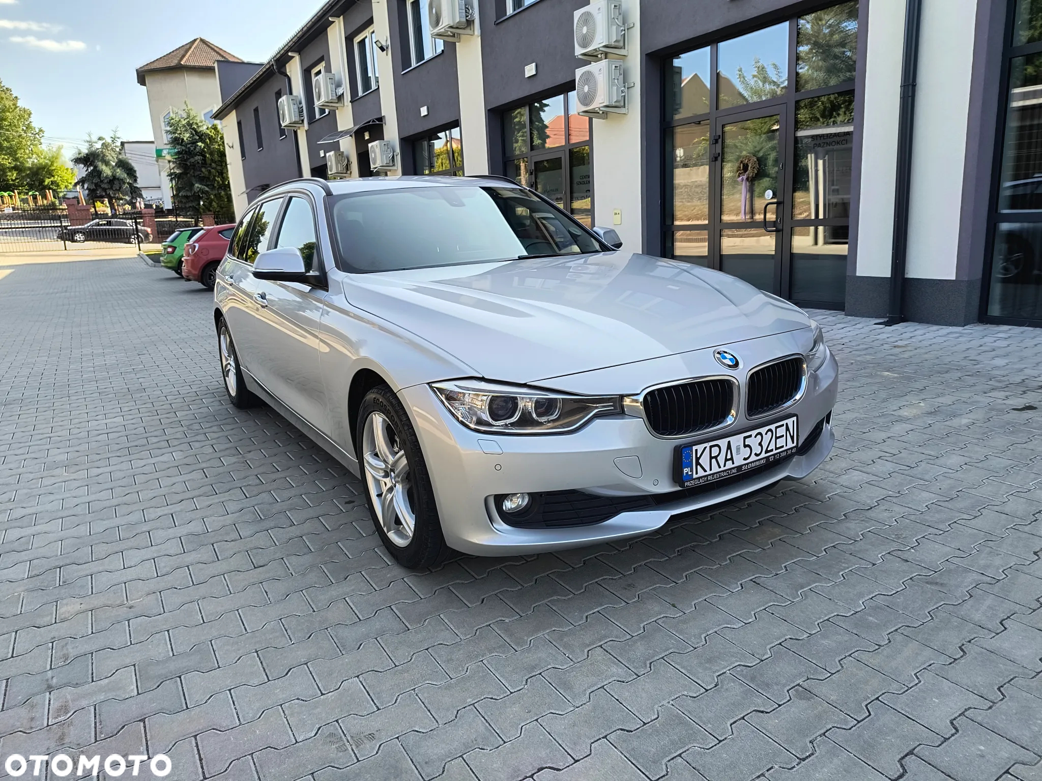 BMW Seria 3 320d DPF Touring - 22