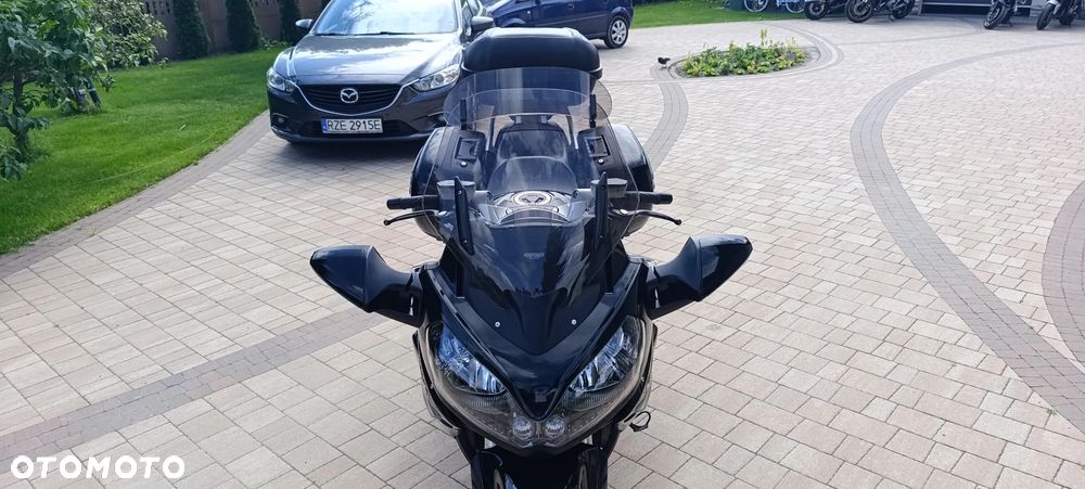 Kawasaki GTR - 8
