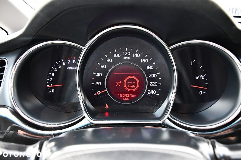 Kia Ceed 1.6 GDI ISG Platinum Edition - 35