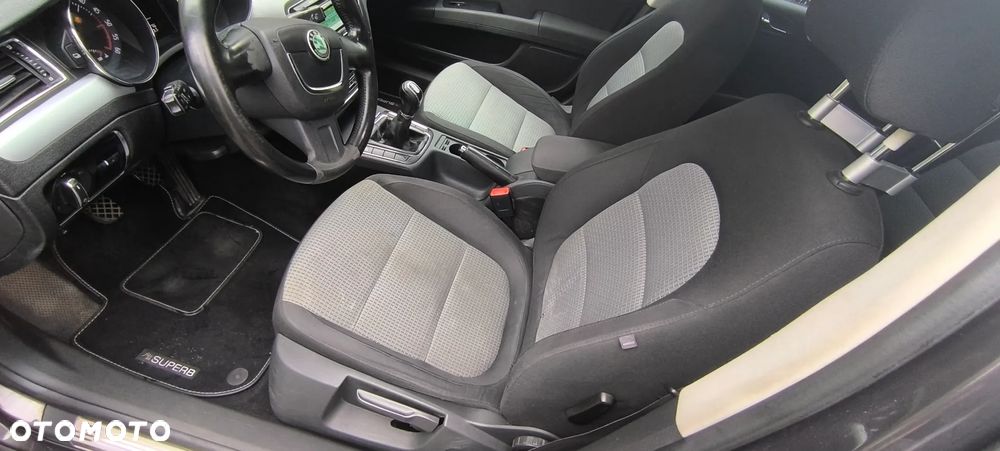 Skoda Superb 2.0 TDI Active - 12