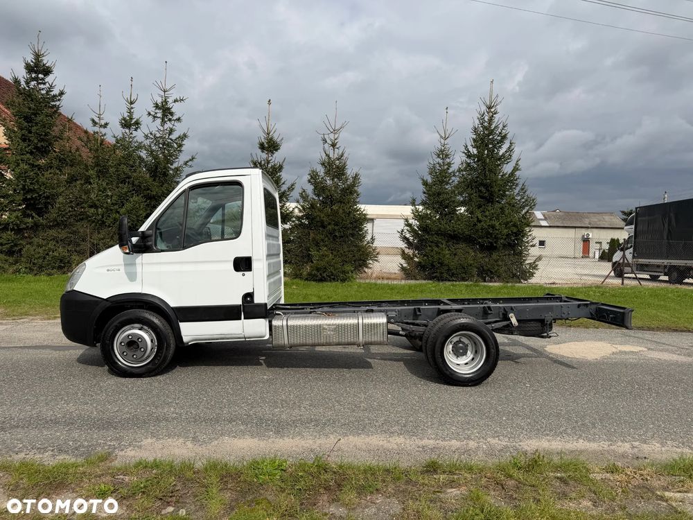 Iveco 60C18 * 3.0 / 180KM * Rama do zabudowy * Rozstaw osi: 3.45m * - 8
