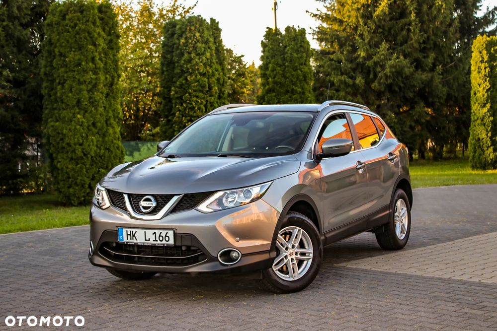 Nissan Qashqai 1.5 dCi TEKNA - 10