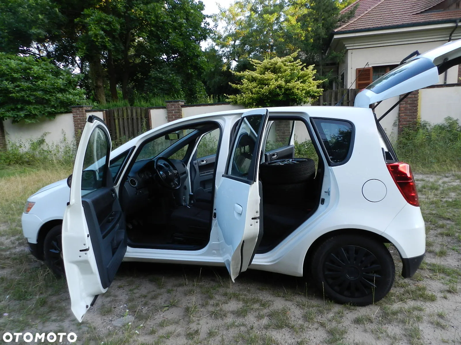 Mitsubishi Colt - 11