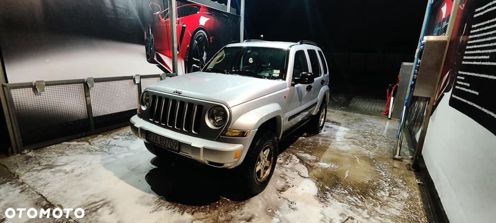 Jeep Cherokee 2.8 CRD Renegade - 24