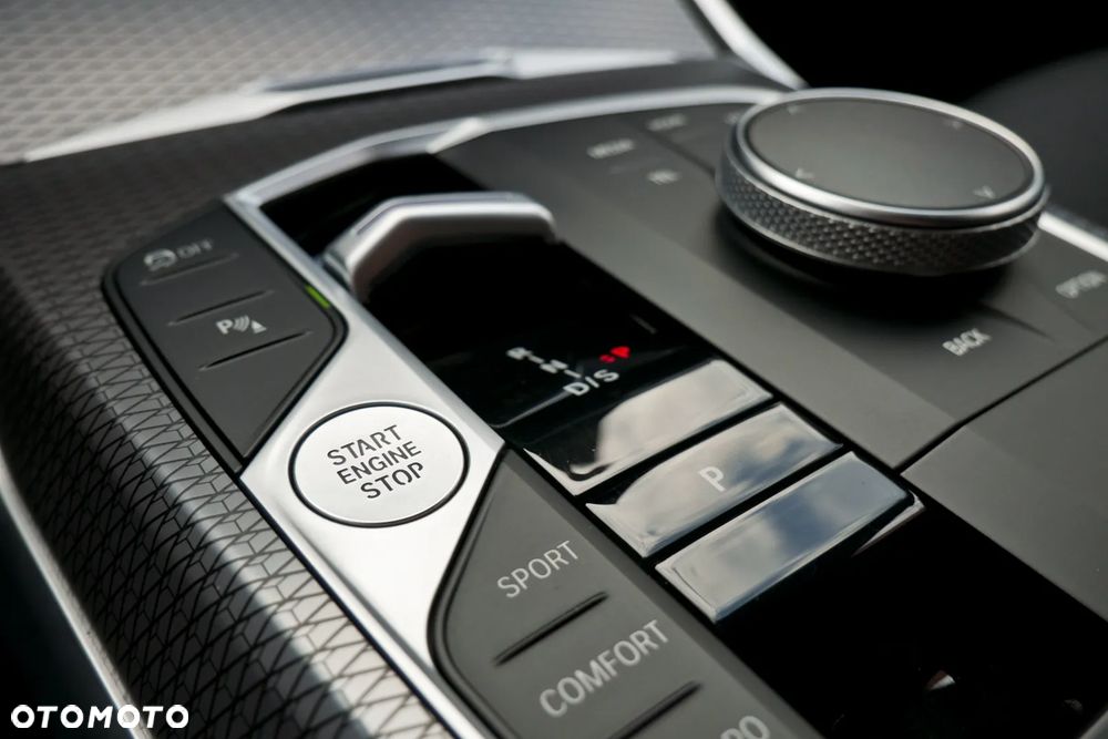 BMW Seria 3 320d xDrive mHEV M Sport - 35
